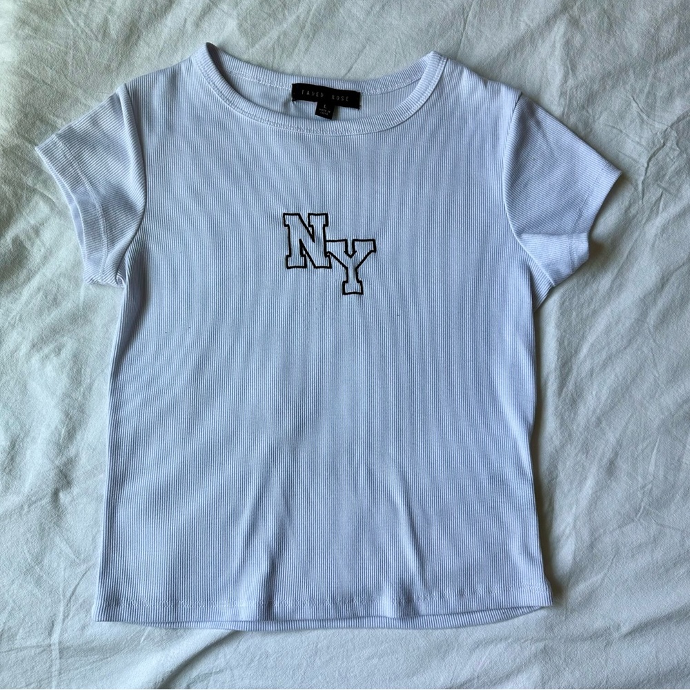 large NY crop top shirt